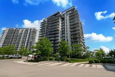 Le projet Marquise est l'ultime projet de condominiums de luxe au centre-ville de Laval. Le condo es...