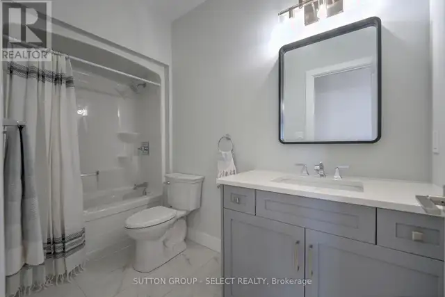19 LOIS COURT Lambton Shores (Grand Bend), Ontario in Houses for Sale in Grand Bend - Image 30