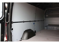 2020 MERCEDES SPRINTER - LOW ROOF!!! 3.0L V6 DIESEL ENGINE!!! 3 SEATER !!! ONLY 136,000 KM YES ONLY... (image 7)