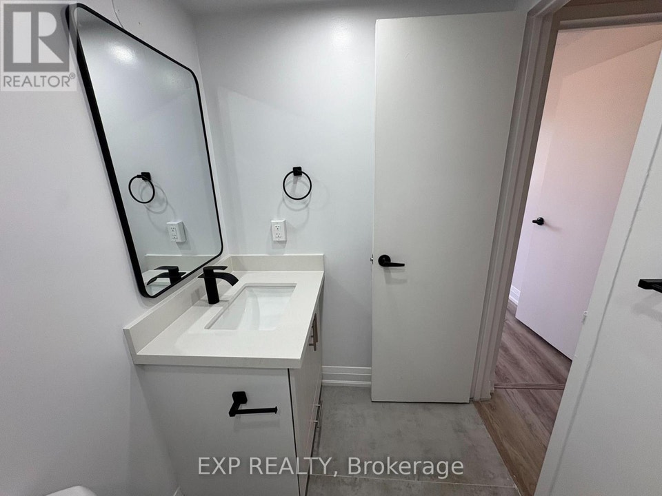 405 - 4422 HURON STREET Niagara Falls (Downtown), Ontario 3