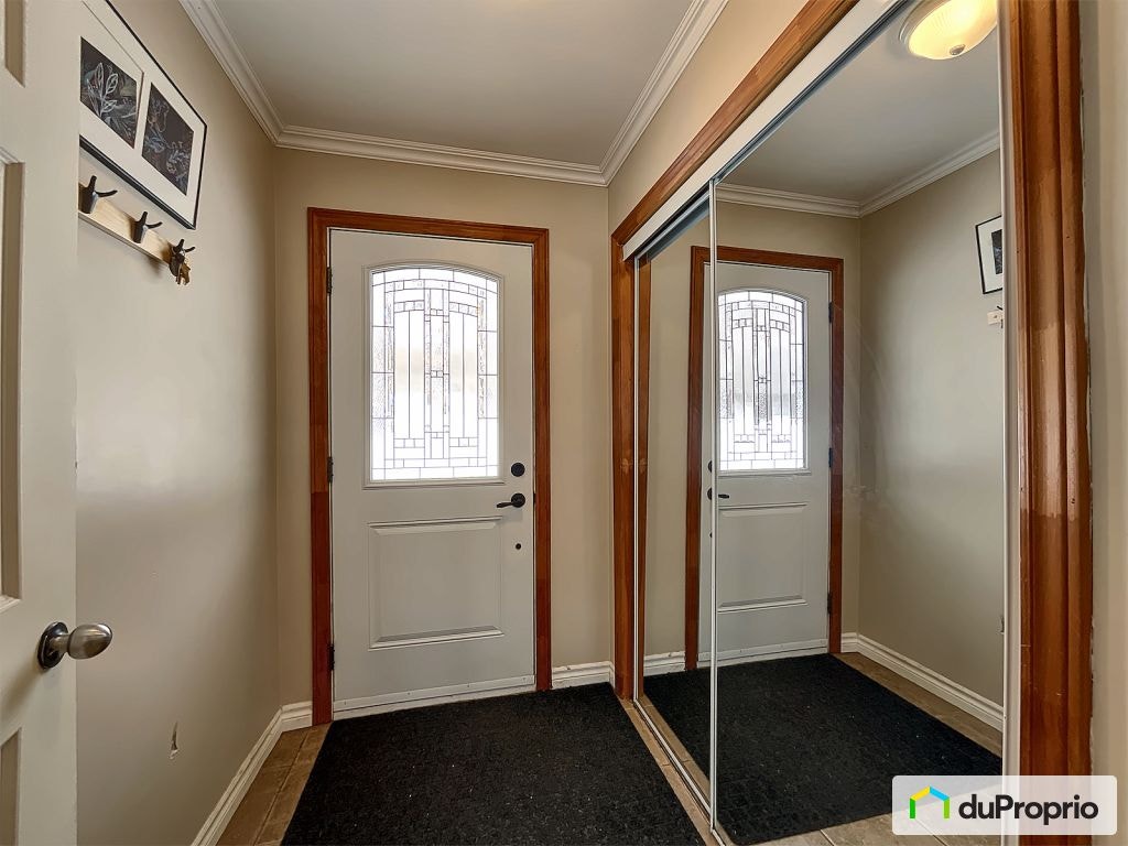 $349,000 - Country home for sale in St-Georges-De-Windsor — photo 3