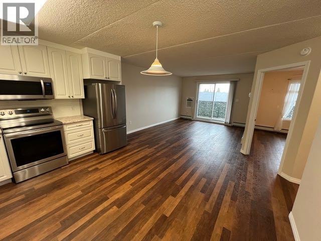 205, 228 Pembina Avenue Hinton, Alberta 5