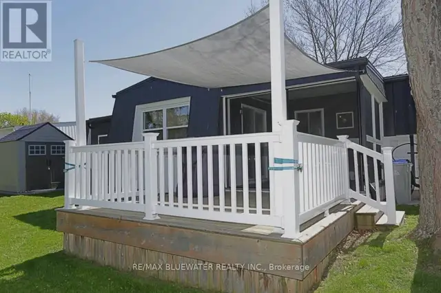 314 WYLDWOOD LANE S South Huron (Stephen), Ontario in Houses for Sale in Grand Bend - Image 4