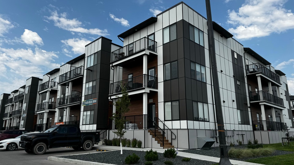 Element Townhomes in Prairie Pointe - 2 Bedroom Upper Corner Tow 2