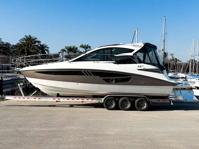 2021 Cobrey 33 HT in Powerboats & Motorboats in Rimouski / Bas-St-Laurent - Image 17