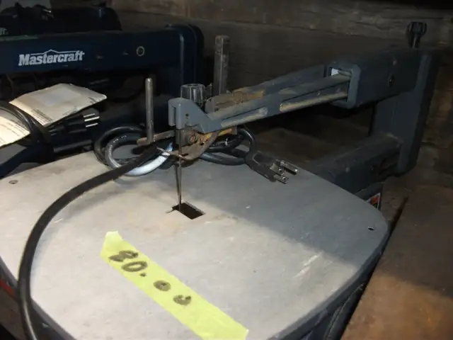 Seven Scroll Saw in Power Tools in Belleville - Image 7