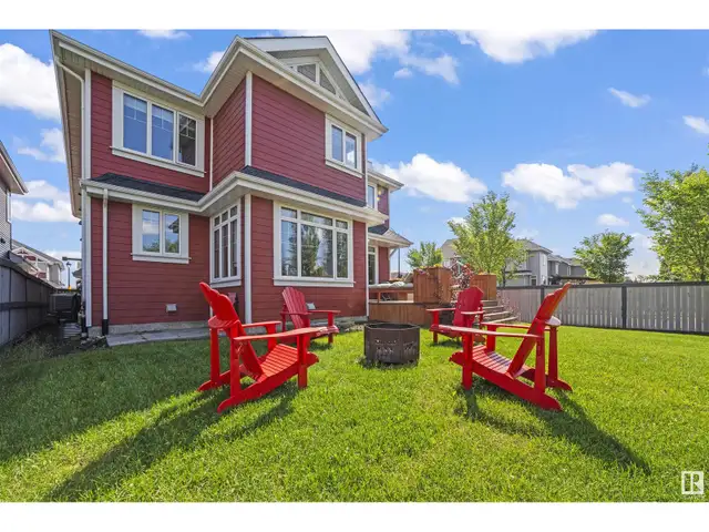 8996 24 AV SW Edmonton, Alberta62865715167617129