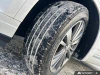 The advertised vehicle price is based on a promotional finance offer. Customers who purchase the veh... (image 9)