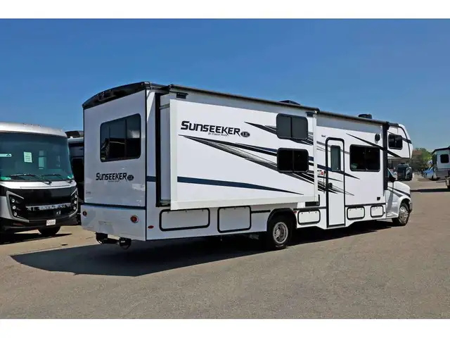 2024 Forest River Sunseeker 3250 2 extension 2024 + lit superpos in RVs & Motorhomes in Laval / North Shore - Image 39