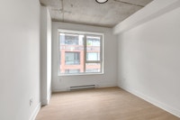 Apartment for rent appt logement locatif, 4.5, 4 1/2 2cc, 2 bedrooms/chambres, Canal Lachine-Marché... (image 8)
