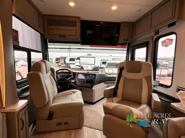 2025 Newmar Dutch Star 4369 Black Out Package in RVs & Motorhomes in Moncton - Image 11