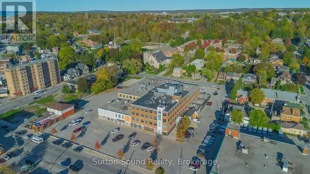 410 - 945 3RD AVENUE EAST AVENUE Owen Sound, Ontario in Condos for Sale in Owen Sound - Image 2