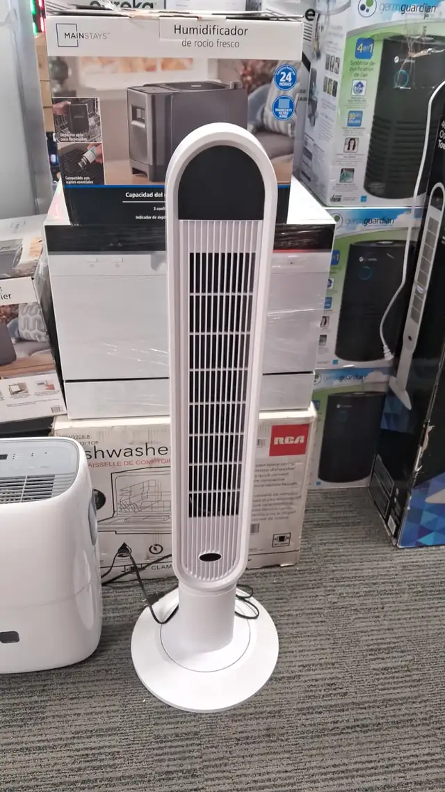 OSCILLATES FAN 46INCHES OSCILLATING TOWER FAN63804702582657120