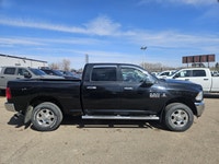 The 2018 Ram 2500 SLT is a heavy-duty pickup truck built to deliver exceptional strength, durability... (image 3)