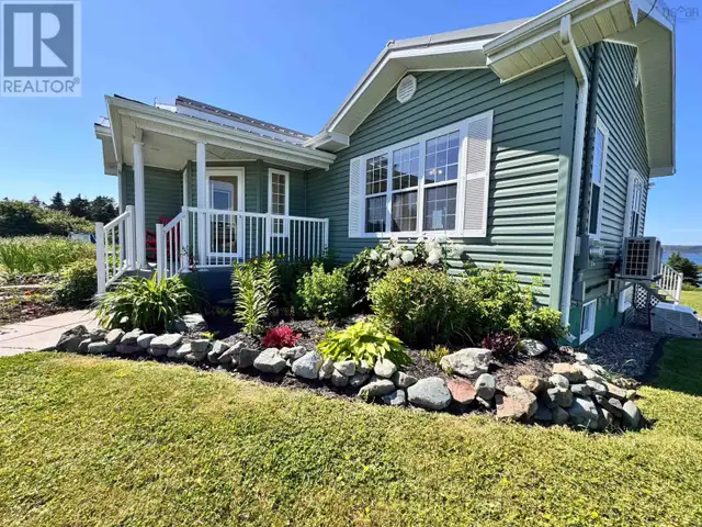 48 Seaview Drive Gabarus, Nova Scotia in Houses for Sale in Cape Breton - Image 3