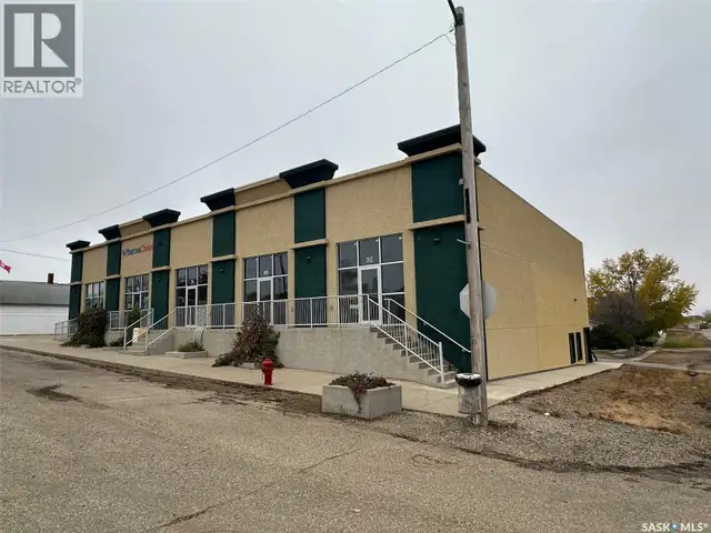 102-124 Main Street Lafleche, Saskatchewan in Commercial & Office Space for Sale in Moose Jaw - Image 4