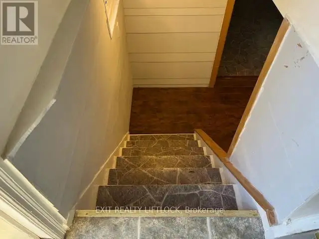 550 RAYMOND STREET Peterborough (Northcrest Ward 5), Ontario in Long Term Rentals in Peterborough - Image 5