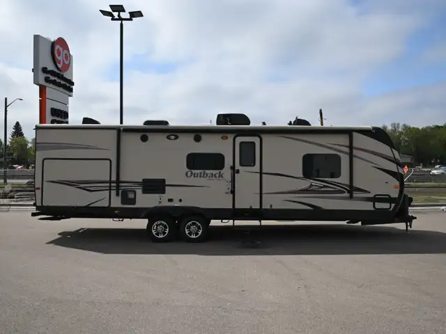 2014 Outback 300RB in Travel Trailers & Campers in St. Albert - Image 8
