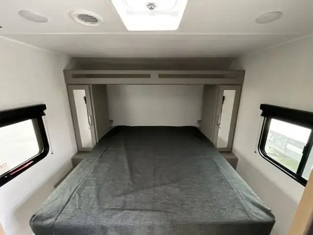 2026 Keystone RV Hideout 262BHS in Travel Trailers & Campers in Kamloops - Image 19