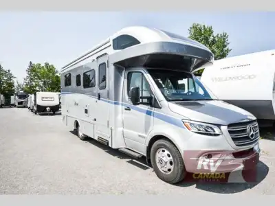 Please Call Us At 613.851.7326 with any questions? Winnebago View Class C diesel motorhome 24R highl...