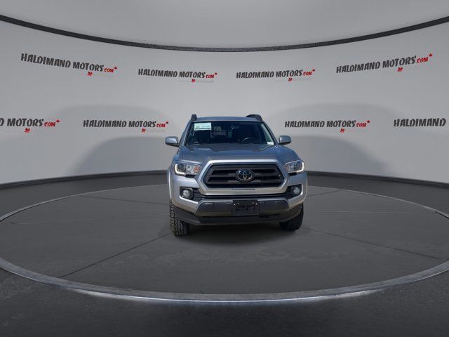 2023 Toyota Tacoma SR5 4x4 | HEATED SEATS | in Cars & Trucks in Hamilton - Image 3