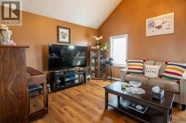 10, 33139 Range Road 55 Rural Mountain View County, Alberta in Houses for Sale in Red Deer - Image 37