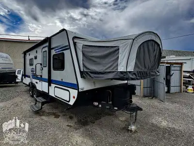 2019 Jay Feather X23B An expandable hybrid travel trailer that delivers big comfort in a lightweight...