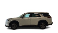 2024 Nissan Pathfinder Bluetooth Hands Free Phone, Back-Up Camera, 4X4, Low KM's, 4WD. S 4WD 9-Speed... (image 7)