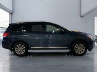 Check out this vehicle's pictures, features, options and specs, and let us know if you have any ques... (image 5)