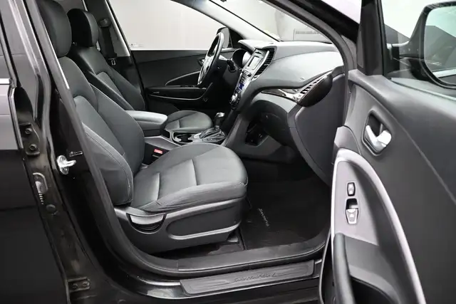 2017 Hyundai Santa Fe PREFERRED HEATED SEATS | BACKUP CAMERA | A in Cars & Trucks in Dartmouth - Image 29