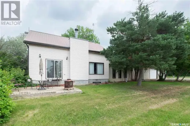 501 Bank STREET Saskatchewan Beach, Saskatchewan in Houses for Sale in Moose Jaw - Image 2