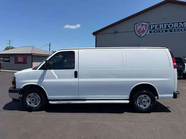 2017 GMC Savana535271585738270723