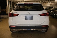 This Mercedes-Benz GLA 250 has a powerful Intercooled Turbo Gas/Electric I-4 2.0 L/121 engine poweri... (image 5)