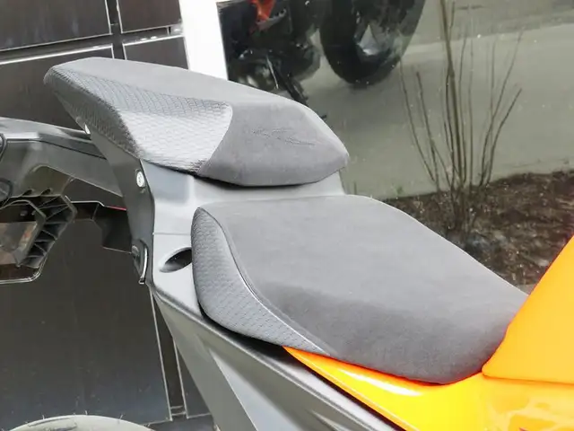 2025 KTM 1390 Super Duke R EVO in Street, Cruisers & Choppers in Cambridge - Image 9