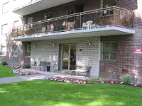 COBOURG - BEAUTIFULLY DONE - 1 Bedroom Suite - GREAT VALUE