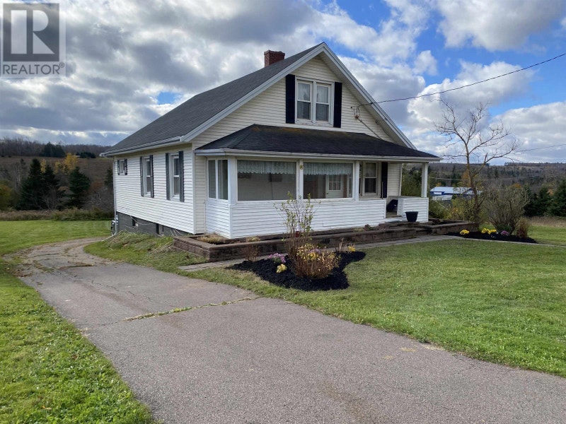 19733 Rte 2 Hunter River Hunter River, Prince Edward Island Houses