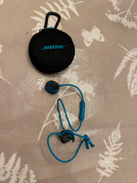 Bose sound sport Bluetooth headphones