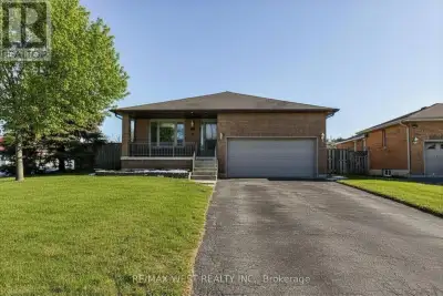 Welcome to this immaculately maintained 3-bedroom detached bungalow, offering a bright and functiona...