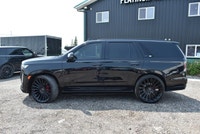 2021 CADILLAC ESCALADE SPORT 4WD BLACK RAVEN • 6.2L V8 • ONLY 109,666 KMS LUXURY • PERFORMANCE • TEC... (image 1)