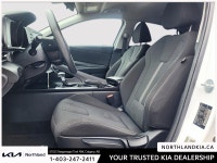 2023 Hyundai Elantra Essential New Price! Ready for anything, from the streets of Calgary to the hig... (image 9)