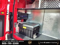 No Accidents Ontario vehicle with Lot of Options! Call (905) 791-3300 - Grey fabric interior, - Adap... (image 9)