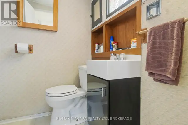 10953 LAKESHORE ROAD Wainfleet (Lakeshore), Ontario in Houses for Sale in St. Catharines - Image 33