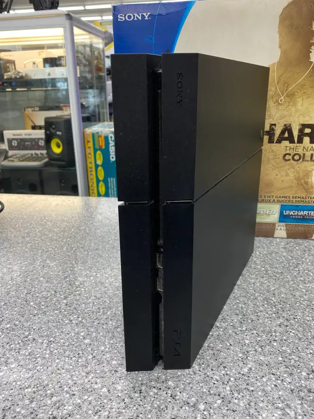 Sony PlayStation 4 500GB - No game in Sony Playstation 4 in City of Toronto - Image 4