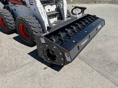PALADIN PADDED VIBRATORY ROLLER - HIGH-END PRODUCT!! 66", 73” & 84” working widths Hydraulic drives...