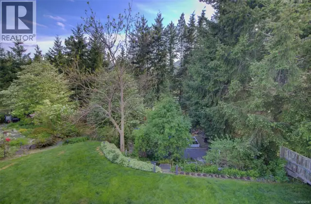 414 Donner Dr Gold River, British Columbia in Houses for Sale in Campbell River - Image 29