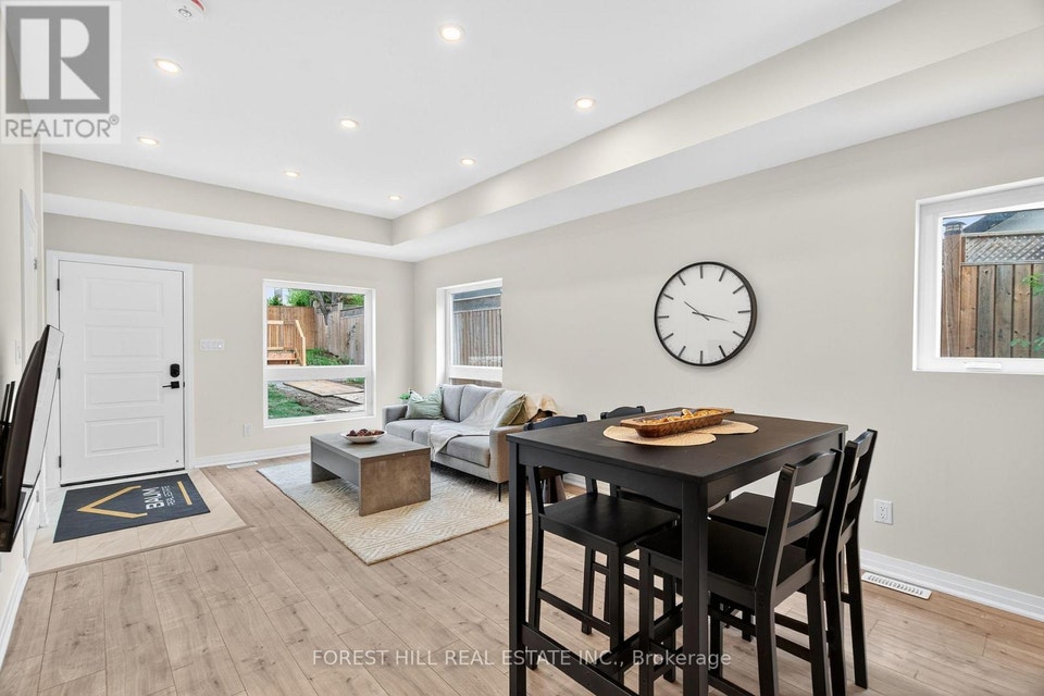 A - 12 SMALLWOOD DRIVE Toronto (Downsview-Roding-CFB), Ontario 5