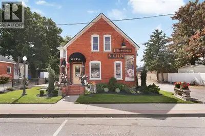 It's your time, the opportunity to own a piece of commercial charm in downtown Kingsville. Currently...