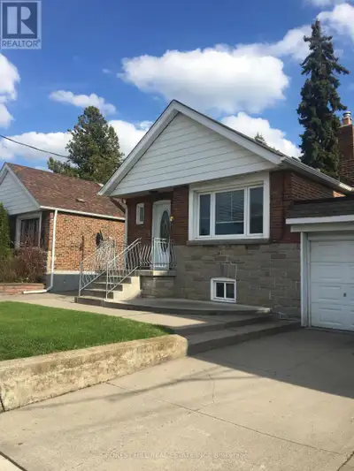 2791 ST CLAIR AVENUE E Toronto (O'Connor-Parkview), Ontario