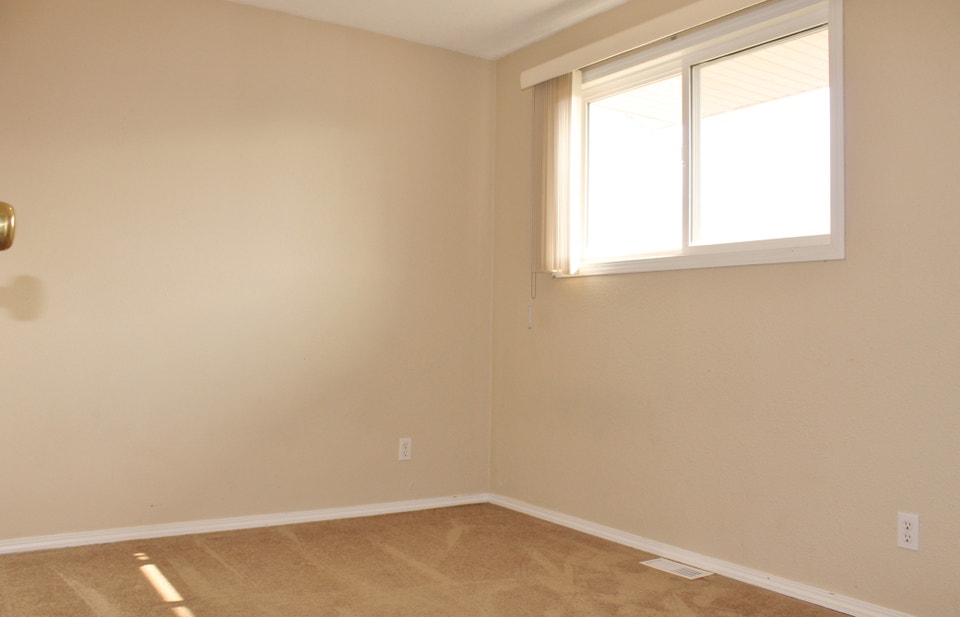 Willowbrook Townhomes - 2 Bedroom 1 Bath Townhouse Apartment for 5