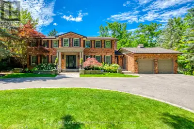 1251 LAKESHORE ROAD E Oakville (MO Morrison), Ontario